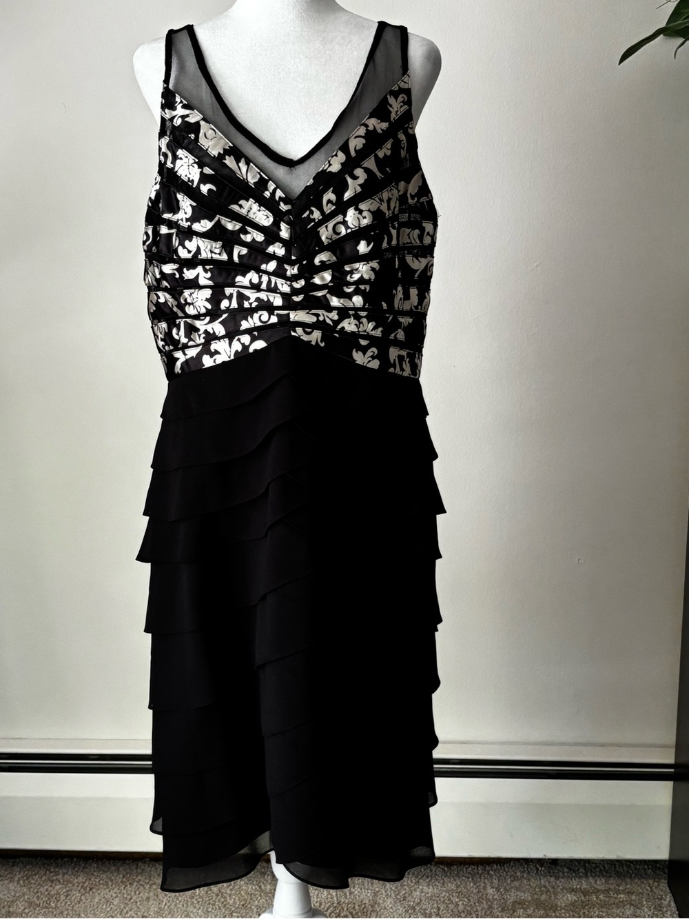 Scarlett Nite Black Dress with Silver Floral Bodice Holiday